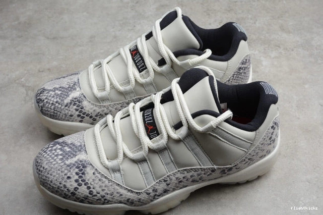 Jordan CD6846-002 Snake 11 SE Bone Low Light Air 0912